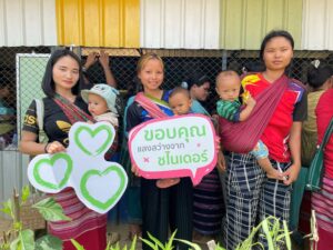 ชไนเดอร์ อิเล็คทริค เดินหน้าสานต่อโครงการ “Access to Energy” ส่งต่อพลังงานสะอาด  มอบโคมไฟโซลาร์เซลล์ “โมบิยา”