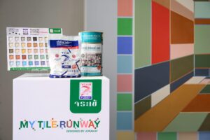 คอลแลบข้ามวงการ! จระเข้ คอร์ปอเรชั่น แท็กทีม แบรนด์สตรีตแวร์ชื่อดัง Renim Project เปลี่ยน “กาวยาแนว”  เป็นงานอาร์ตสุดไวรัลใจกลางทรงวาด ในคอนเซปต์ “Inspire Your Creation, Inspire Your Color ”