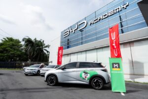 บีวายดี ประเทศไทย ผนึกกำลัง LINE MAN ส่งมอบรถ BYD สร้างระบบนิเวศของยานยนต์ไฟฟ้า รองรับการขยายเครือข่าย EV บน LINE MAN RIDE